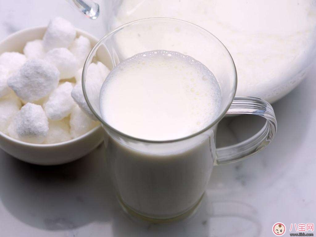 哺乳期喝杏仁奶好處多  美容養顏還補鈣