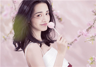 產后嚴重脫發怎么辦  全方面治療是關鍵