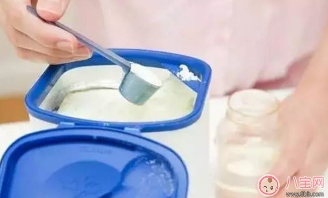 寶寶不吃藥可以沖到奶粉里面嗎 給寶寶喂藥還有哪些誤區