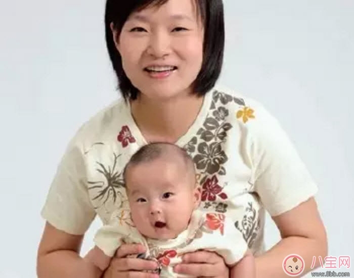 陳曉抱娃姿勢專業 什么樣的抱娃姿勢寶寶最舒服