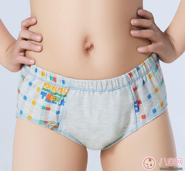 孩子內褲怎么選好 平角三角哪個更適合孩子