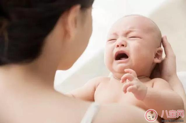 寶寶總是哭鬧是為什么    不是因為餓了困了竟然是因為這個