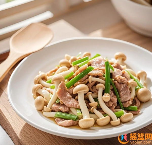 白玉菇炒肉片的家常做法