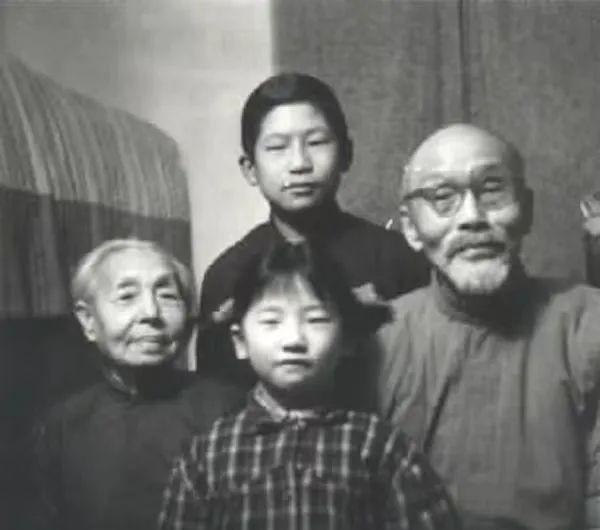 小孩的微信群名_點樣在微信群里寫上自己小孩名字_孩子名做微信名